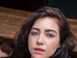 Erotisk videochat daani-Mendozaa