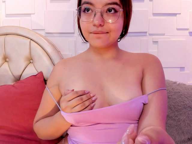 Bilder DakotaJade I feel like playing with my boobs @remain PVT OPEN lush on