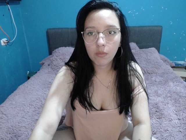 Bilder Dalillafiore lovense on Play with me I'm at home bored