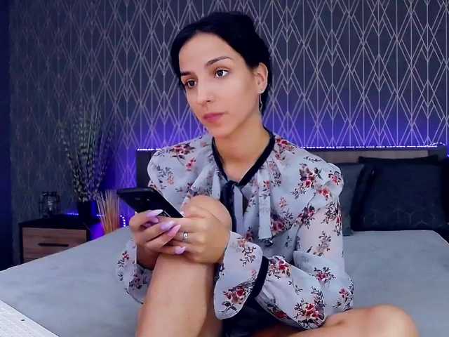 Bilder DaphneMoss Hi, my name is Agatha! Welcome to my room ♥ Enjoy your stay, read the tip menu ♥ Don't forget to subscribe ♥