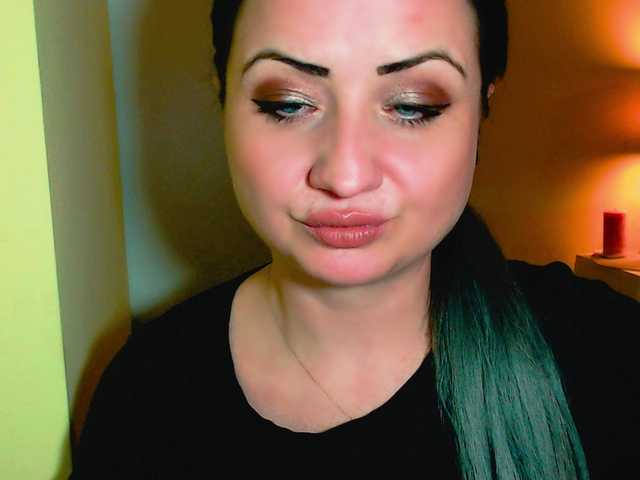 Kringkasting av skjermbilder KinkyDomina