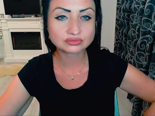 Kringkasting av skjermbilder KinkyDomina