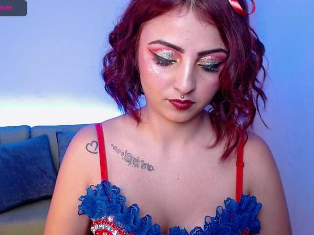 Bilder Diamond-Red ❤️Hi guys❤️ I'm watching my father masturbating, and that made me very horny ... come help me to culminate my orgasm ♥ ♥ #lovense #ahegao #bdsm #squirt #dirty