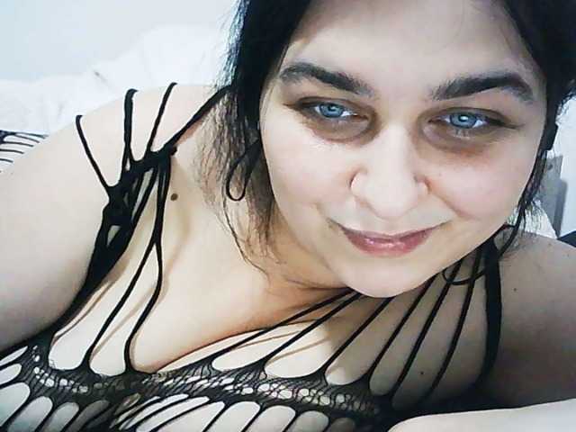 Bilder djk70 #milf #boobs #big #bigboobs #curvy #ass #bigass #fat #nature #beautiful #blueeyes #pussy #dildo #fuck #sex #finger #face #eyes #tongue #bigmilf