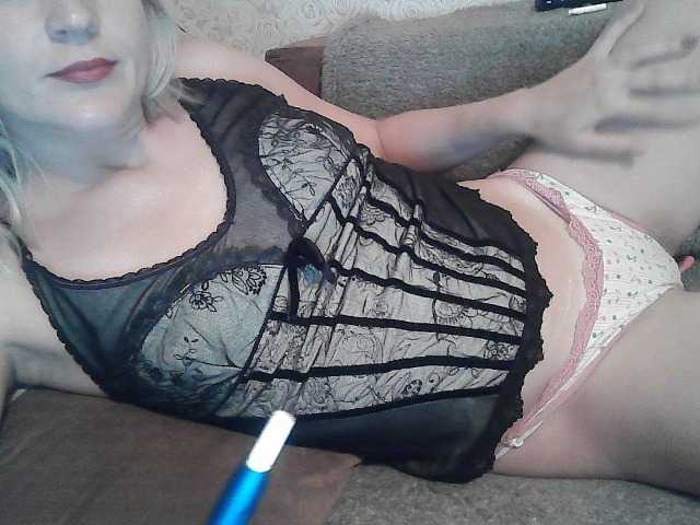 Kringkasting av skjermbilder ElegantBlonda