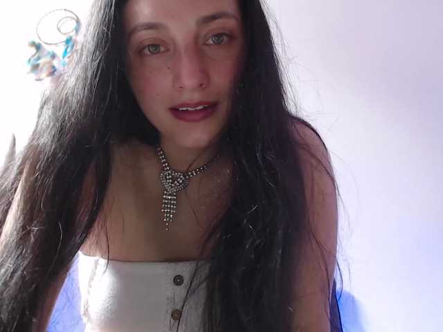 Bilder elizabetheyes latina #hairy #feet #teen #daddy #bigboobs Im a cutie and naughty girl PLease make me feel good. Lovense on