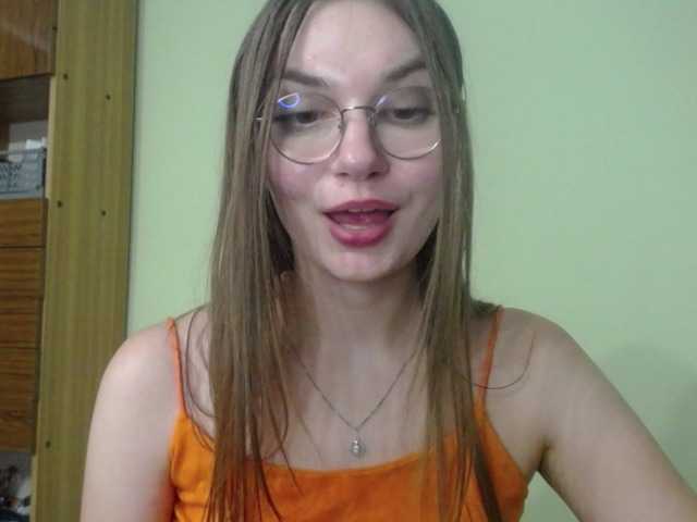 Bilder Ellyxcute Hey there :) lets have some nice kinky fun