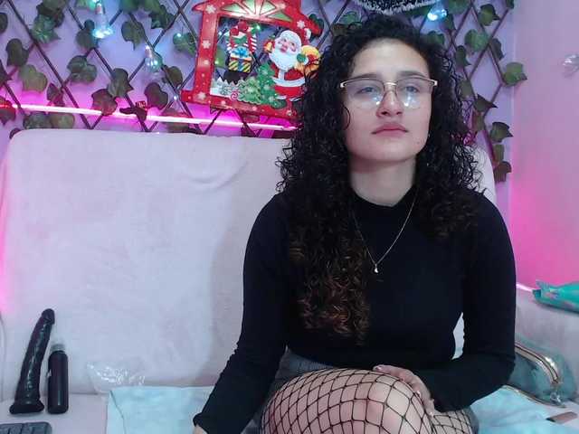 Kringkasting av skjermbilder Ema-boobsy