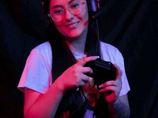 Erotisk videochat Emiily-Rouss