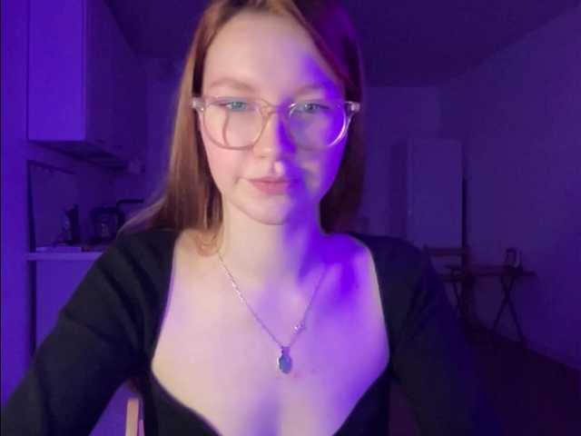 Bilder EmilyBr0wn Hey, my name is Emily) The hot show with toys is in private, and the recording of the show is in full private! send love