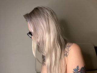 Erotisk videochat EmmaGoodGirl