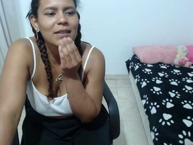 Bilder emmajackson36 Hi guys my name is Emma and today we have fun together