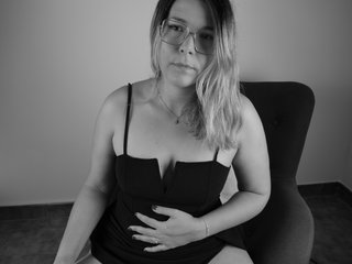 Erotisk videochat Emy-Lana
