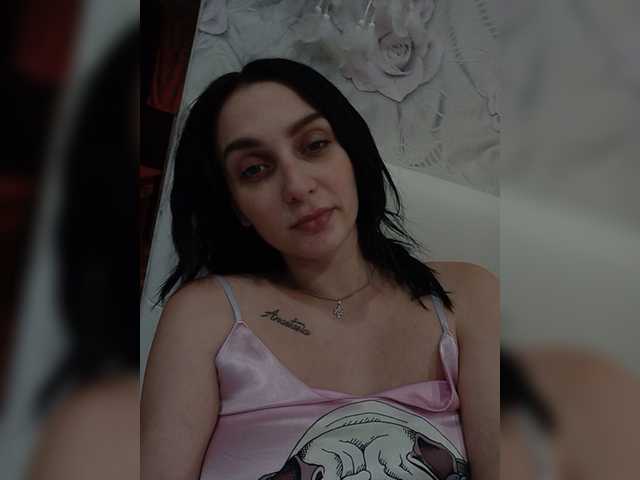 Bilder Evarozali I'II play in a general chat with a pussy 2914