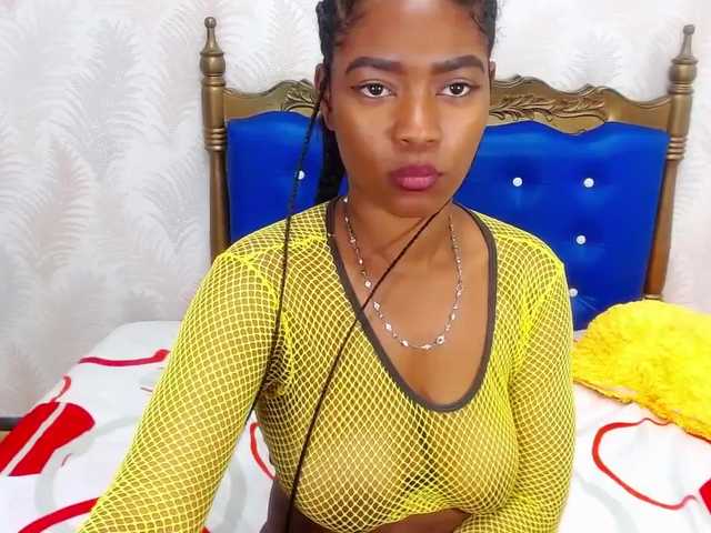 Bilder evelynheather welcome guys come n see me #naked #wild #naughty im a #ebony #latina #kinky enjoy with me in #pvt or just tip if u like the view #dildo #anal #blowjob #deepthroat #CAM2CAM