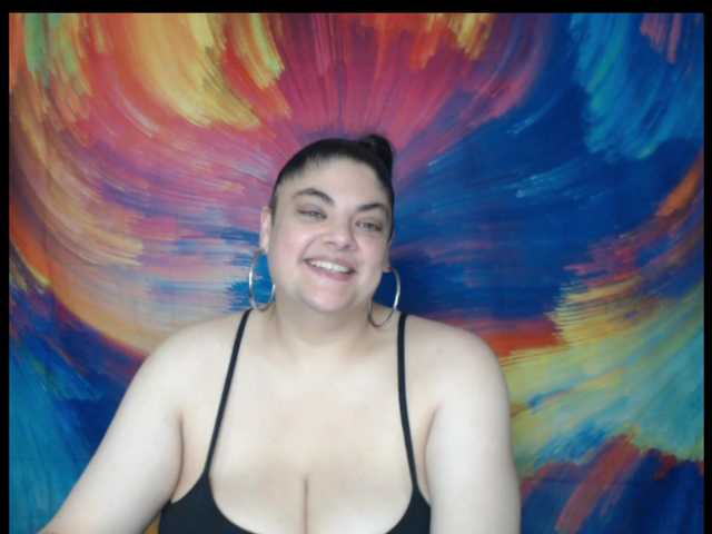 Bilder Exotic_Melons 46DDD, All Natural Mixed Italian BBW! Sound in private! 50 tokens flash huge Melons in free chat!
