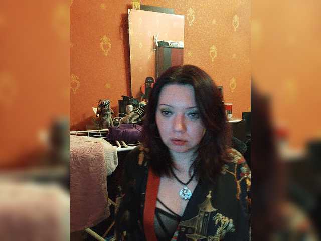 Bilder FoxxyLove69 Dirty talk and simple conversation 60 tokens, type of goal 1500 I do strip shows and squirt shows for everyone. Any of your desires are completely private.