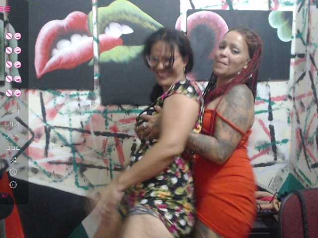 Bilder fresashot99 #lesbiana#latina#control lovense 500tokn por 10minutos,,,250 token squirt inside the mouth #5 slaps for 15 token .20 token lick ass..#the other quicga has enough 250 token