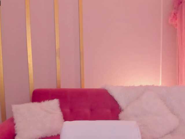 Bilder GabbieM21 Meet me and touch my pussy to feel how much pleasure I can give you! ♥ Rub clit at goal 138