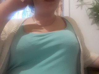 Bilder Gia-CaranGi Hi! I am Anna) in a free chat without tokens or anything not showing!) breast 20 tons. 30t ass. pussy 40 t.)) all desires for tokens!) all the most interesting in the group and private)))