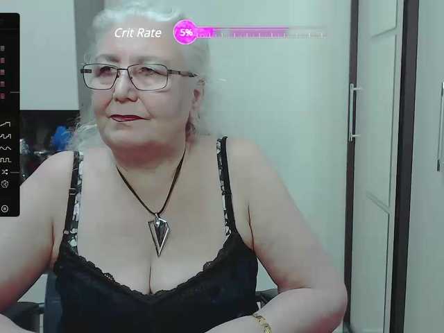 Bilder GrannyWants all shows in clothes only for tokens.. undress only in private