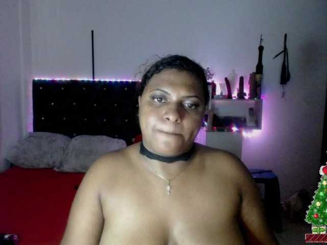 Bilder hannalemuath #squirt #latina #bigass #bbw helo guys welcome to my room I want to play and do jets a lot today