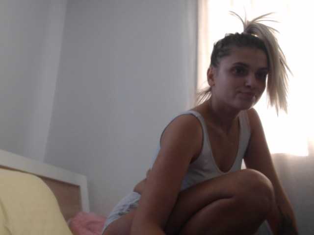 Bilder harlyblue hello guys and girls why not?what you found in my room ?you found lush , ass pussy fingers but you found a frend and a good talk to!#boobs 15 ,pussy 30,finger pussy 44 finger ass55,pm 1 feet 5 and come and discover me !