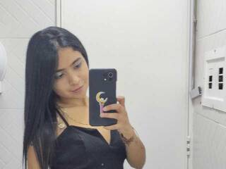 Erotisk videochat HelenaCyrus