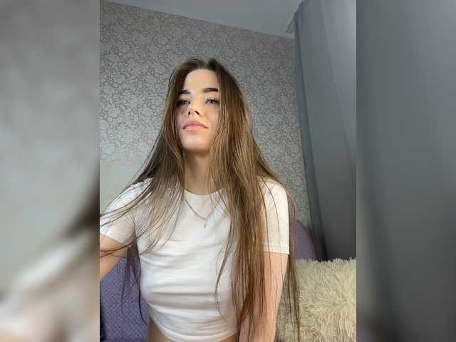 Bilder HotGirlEva Hello guys! I'm always hot and wet! Let's play and have fun! Vibration from 1k! Watch camera 99tk! Let there be fire!