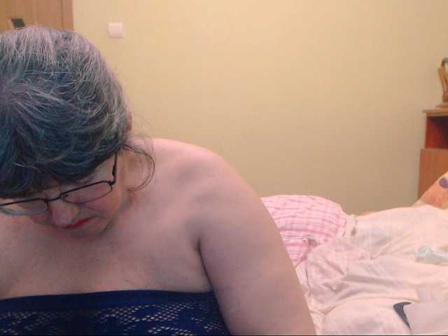 Kringkasting av skjermbilder HugeTitsXXX