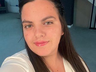 Erotisk videochat HugeTittiess