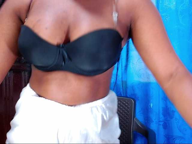 Bilder inayabrown #new #hot #latina #ebony #bigass #bigtits #C2C #horny n ready to #fuck my #pussy in pvt! My #Lovense is ON! #Cumshow at goal!