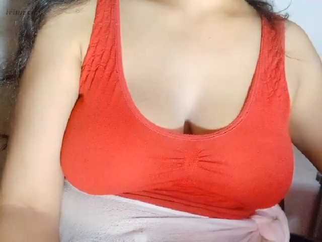 Bilder indiagirl50 Hi guys Private is open Go and request private please... sound and best video in private show only
