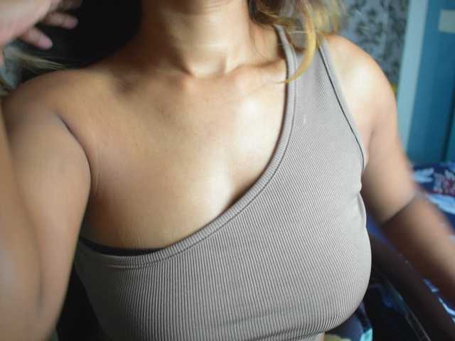 Bilder indianpriya 500 tokens for pvt and c2c | deep fingering | squirt show in private |55 tk , 77 tk help me squirt on ultra high #asian #indian