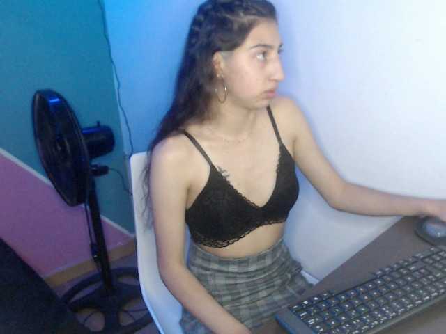 Bilder ivy-blue hey i am new in bonga cams , make me happy today