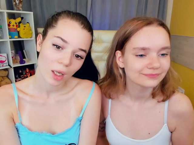Bilder KarenHeidi Hey guys❤️ Our name are Heidi and Kylie. Welcome in my room Full naked in Pvt❤️