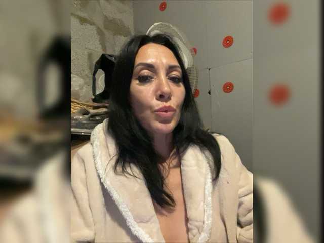 Bilder Karolina_Milf ❤️ Hi,Guys ! ❤️ SHOW WITH DILDO ❤️ @remain ❤️ LOVENS WORKS from 2 tok FAVORITE VIBRATION 27 tok Random 22 Wave 55 Pulse 222 Fireworks 333 Earthquake 555 THE HIGH. VIBRATION from 666 ! Cam2Cam in private! Before the private 50 tok in the chat