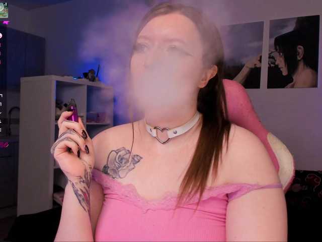 Bilder KarolinaQueen @remain For gaming videocard ♡ Wish the best mood to you ♡ Lovens from 2tk, before pvt tip 200tk and write in pm ♡ I make hot shows, like to communicate and play in Mobile Legends