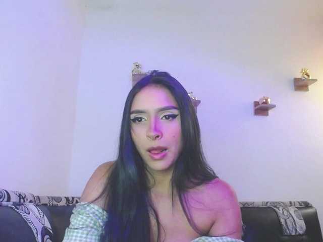 Bilder Kassandra_Chl Do you want to make me cum? 25tkns10s Ultra high (Contro in private)