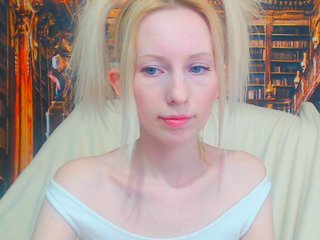 Bilder KassiaDinn lovens on!!!! 100 titts; 200 naked; add friend 50; play with toy and in roleply in pvt!!!