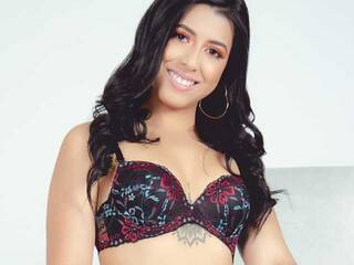 Erotisk videochat KatieNolan