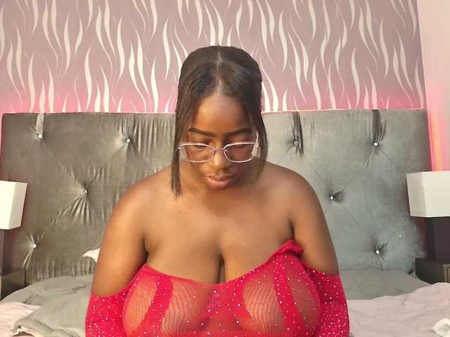 Bilder KayaBrown ⭐I want to be a very playful girl today!⭐ ⭐GOAL: Squirt Time⭐ @remain