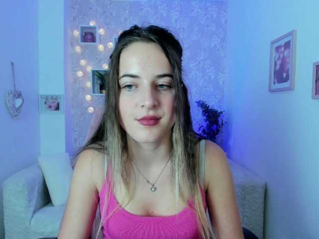 Bilder KileyMinoww welcomme my hot show #new #18 #daddy #bigass #blonde[