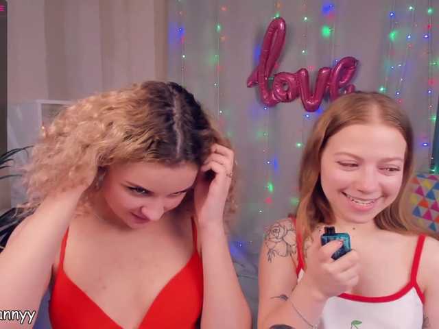 Bilder KimberlyHoffm We are Anny(small girls) and Mary! Nude only in pvt) we new here