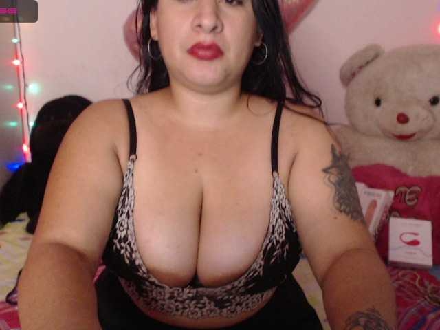 Bilder kiutboobs TITS BOUNCE TODAY....tits flash 50 tips - nude 120 tips - suck dildo 100 tips - finguering 160. BIG SQUIRT 400, toy ass 1000