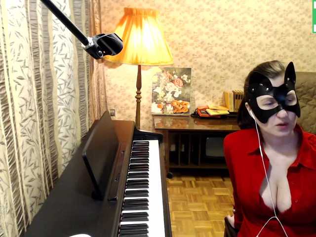 Bilder L0le1la Hello everyone! My name is Vlada! And I'm learning to play the piano) Give me flowers: - 505 tk. Change dress: - 123 tk. Your name on me: 254 tk.