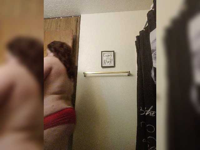 Bilder ChefCakes505 I have been a bad girl. I need daddy to spank me and show me who the boss . Are you and daddy??