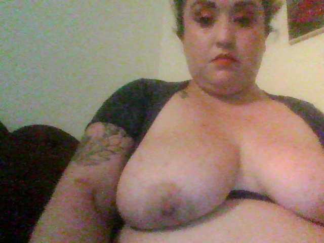 Bilder ChefCakes505 Daddy come punish your dirty little whore!! @badgirl. I want to be your dirty little cum slut!