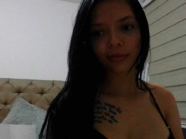 Bilder laurajurado welcome to me room. im laura tell meI am to please you in every way ..300 sexy strip naked. PVT ON