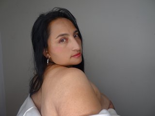 Erotisk videochat LauraYoselin